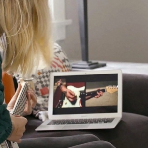 Fender为iOS和Mac带来超帅的​吉他教程​！
