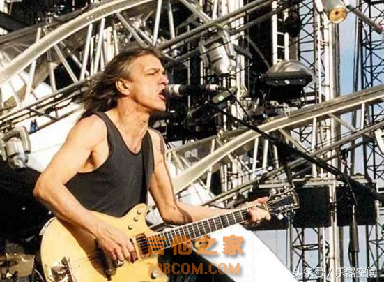 斯人已去，空留这些图片让我们得以缅怀AC/DC吉他手Malcolm Young