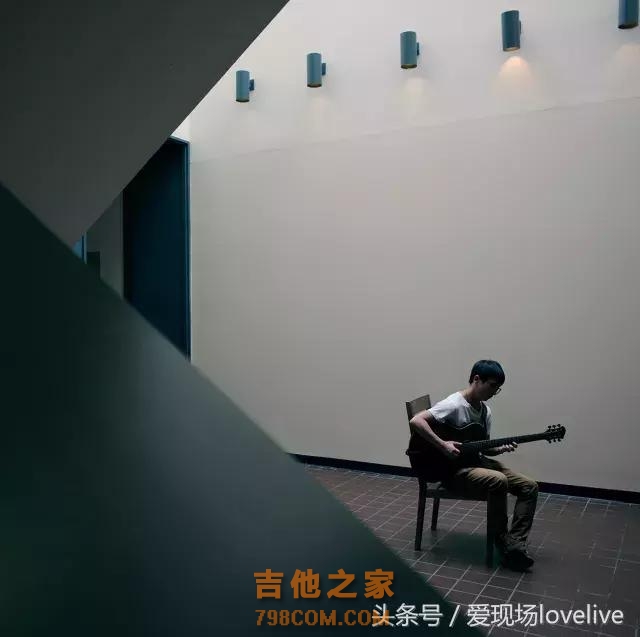 一位中国爵士吉他新人，出了一张科幻主义原创爵士专辑
