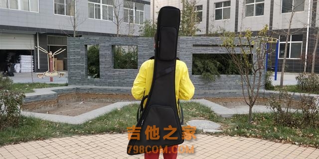 又一件私人定制吉他包出炉，厉害了我的金川