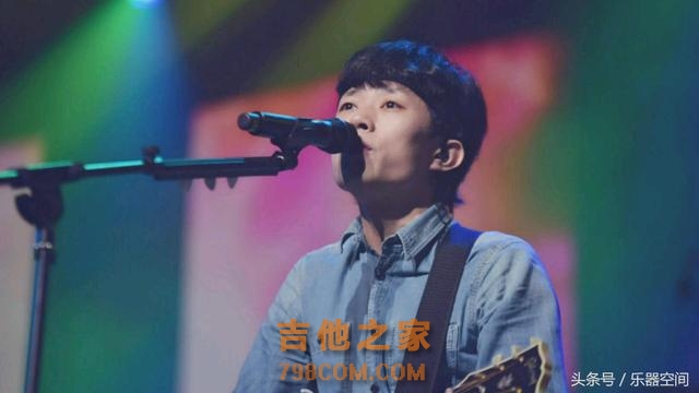 今天发福利，分享几个吉他谱……缝纫机乐队推广曲《都选C》