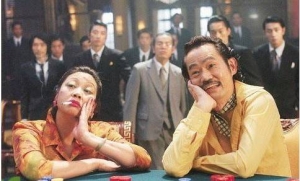 吉他爱好者：新人婚礼上斗琴，这狗粮撒得太酷了！