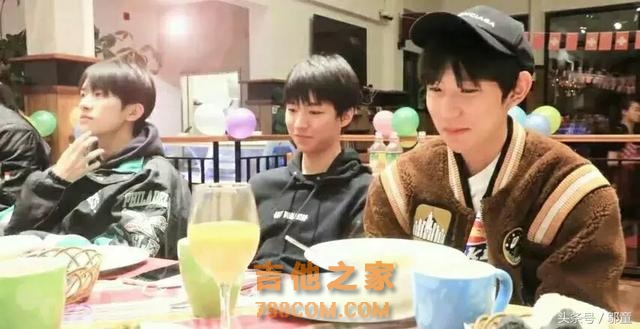 TFBOYS王俊凯王源易烊千玺凑在一起就是一个乐队