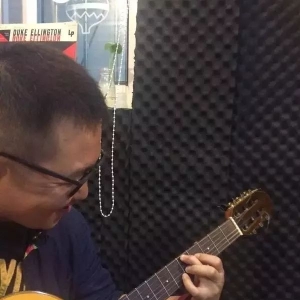 吉他手按完这几个和弦,应该就要去医院了吧!