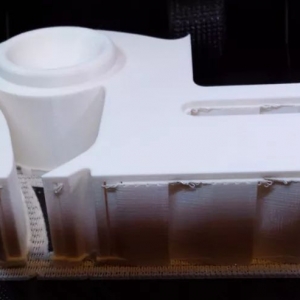 谁说3D打印做不出专业版的电吉他，这不是做出来了么！ ...