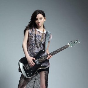 《再见前任》里的“林佳”其实是电吉他超厉害的酷girl于文文！ ...