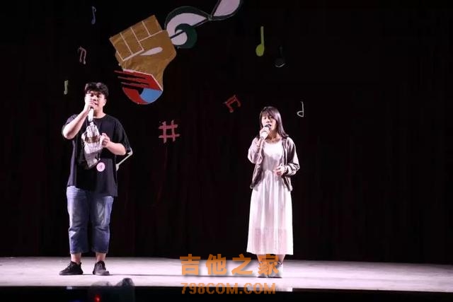 荔湾｜冲口人物：抱着吉他自弹自唱，民谣触动了这位吉他少年……
