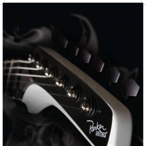 「吉他测评」小众品牌Parker P-36吉他界的精灵