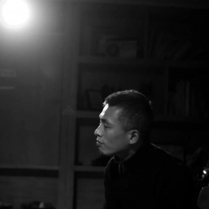 从裁缝到乐手，从酒吧到厨房，音乐始终是他心口的那颗朱砂痣！ ...