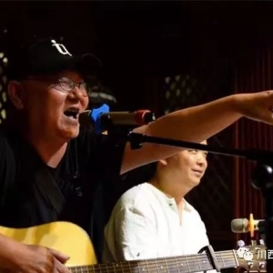 李勇：生命里的吉他和歌