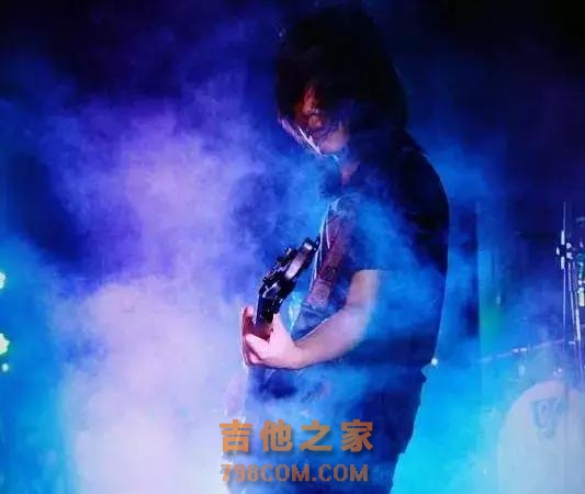 4种方法，解决吉他上的扫拨技巧问题｜电吉他课堂