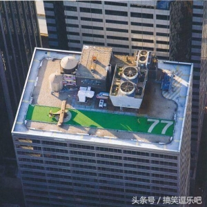 笑话段子搞笑图片：看着他弹着吉他唱着歌，还有什么理由不好好活 ...