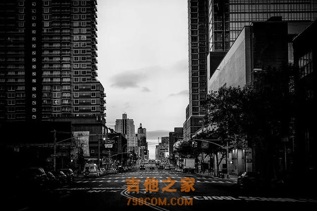 吉他弹唱《遇见》男声唱遇见另有一番孤独的味道