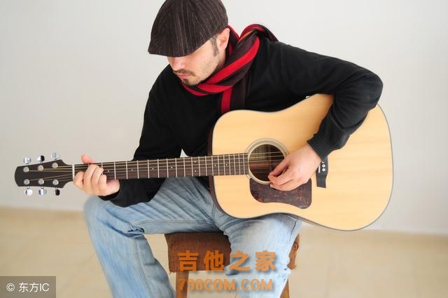 吉他小白不走弯路！一片关于吉他持琴姿势的知识！