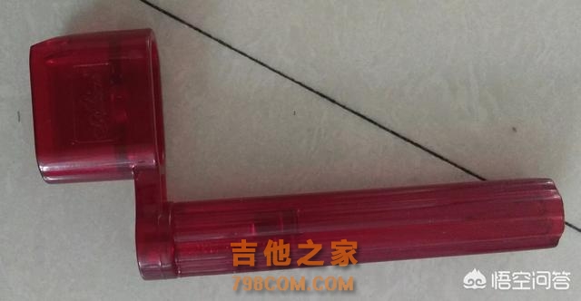 民谣吉他如何更换琴弦更加美观?我来帮您