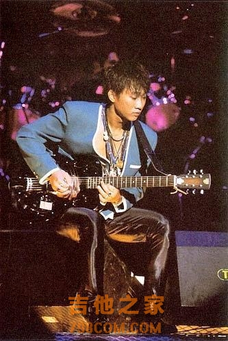 电吉他技巧很难？新手一定切记这几点