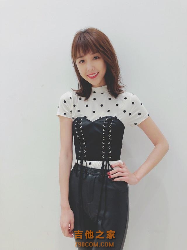 劈腿成性邵雨薇压力大患抑郁，戏假情深钟爱吉他男