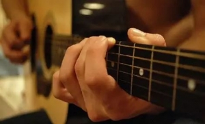 吉他练了很久却没有进步,竟然是因为……