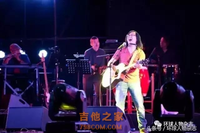 窦唯请他弹吉他，央视请他唱歌…玩摇滚的中科院博导也是没sei了