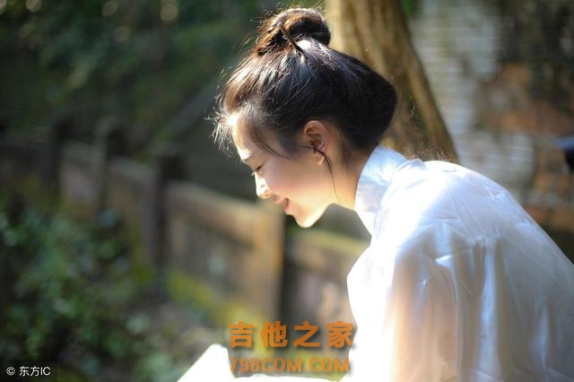为什么说吉他比女朋友强，请不要在女朋友的陪同下阅读！
