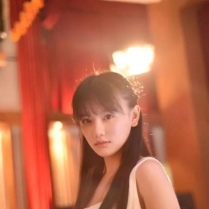 不会看六线谱，怎么弹吉他？