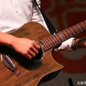 吉他初学者启蒙究竟应该怎么选琴？用廉价琴还是用高档琴？ ...