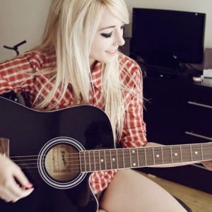 入门吉他5-对初学者的朋友，做这几条单音练习弹吉他帮助很大 ... ...