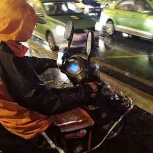 假如弹吉他不能给世界带来温柔,你还会选择善待他人吗 ...