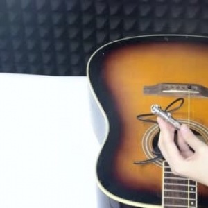 改装吉他变为电箱琴？