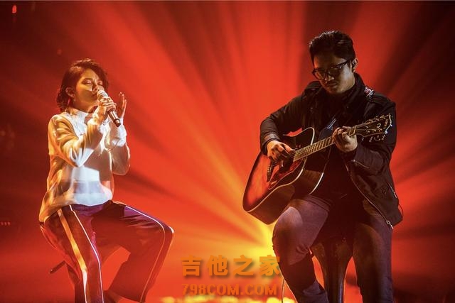 《歌手》2018KZ谭定安挑战格莱美金曲  一把吉他走心演绎