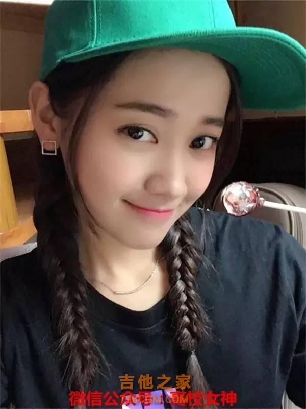90后潮汕揭阳歌手甜美可人，获封吉他女神
