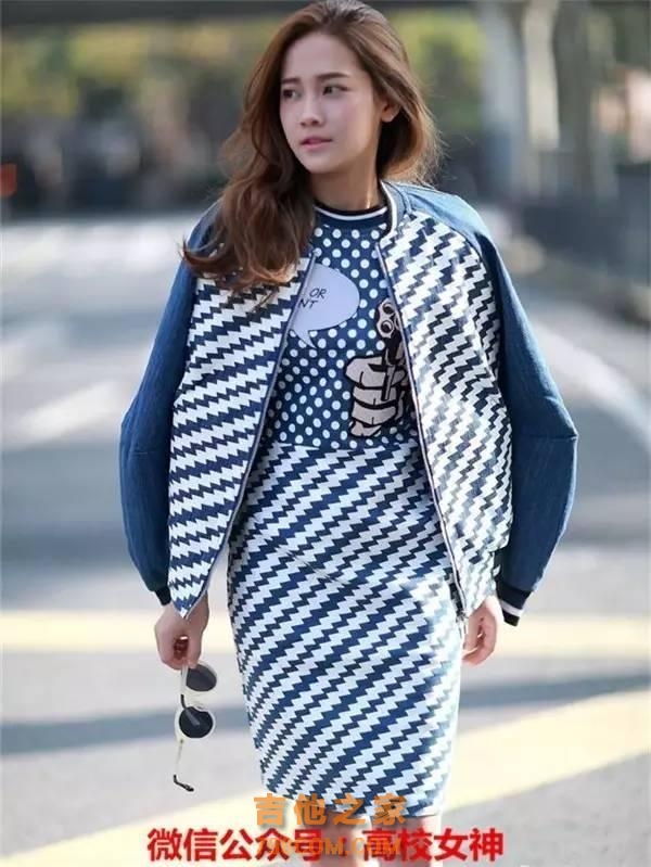 90后潮汕揭阳歌手甜美可人，获封吉他女神