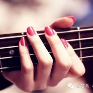 吉他入门后如何规范和提高自己的吉他技术