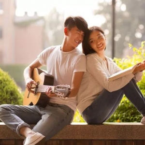 行走，带着吉他启程
