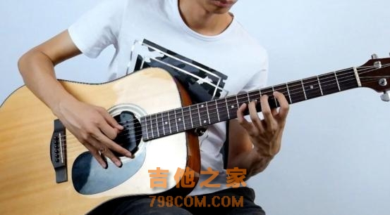 吉他爬格子究竟有没有必要？你的姿势对了才知道多有用！