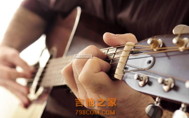 吉他爬格子究竟有没有必要？你的姿势对了才知道多有用！