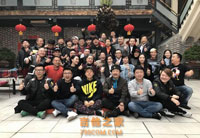 杨议4岁学艺，80年代以吉他相声走红，获首届侯宝林金像奖