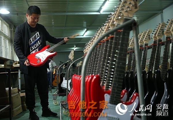 淮南大通：音乐“老炮”和他的“黑马”吉他