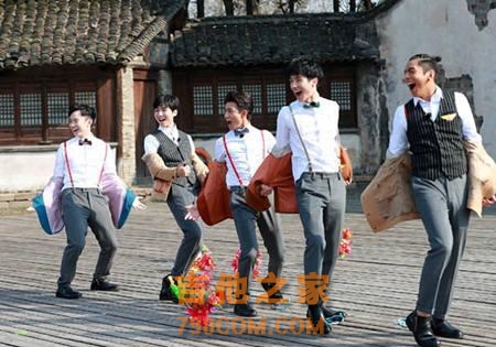 高能少年团今晚开播，杨紫助阵张一山王俊凯吉他弹唱魅力十足