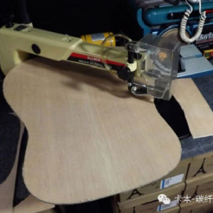 carbonado碳纤维手工吉他制作过程-1
