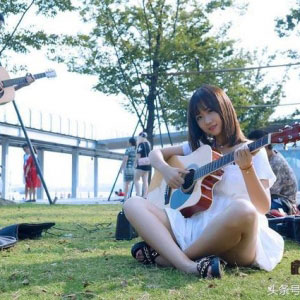 吉他其实并不难 学会这8个和弦 轻松搞定80%的流行歌曲 简单实用