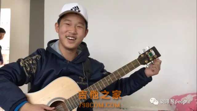 刘嘉卓。