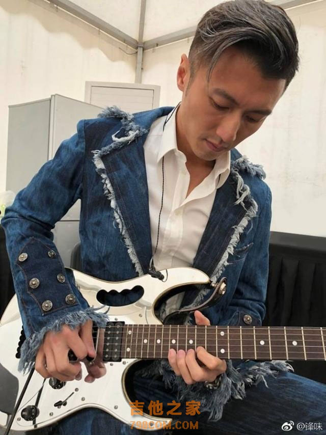 谢霆锋格莱美音乐节吉他SOLO燃爆全场，计划明年办巡演设户外场