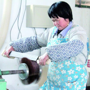吉他小镇弹起“转型曲”！年产500万把，九成销海外