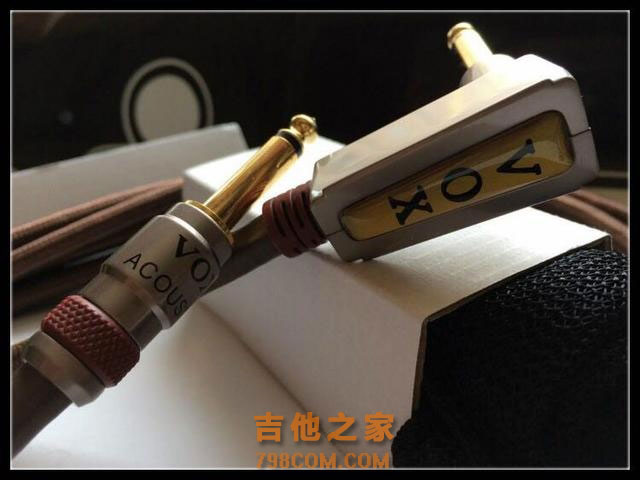 弹吉他穷三年是真的吗？介绍我使用的吉他效果器和配件给大家