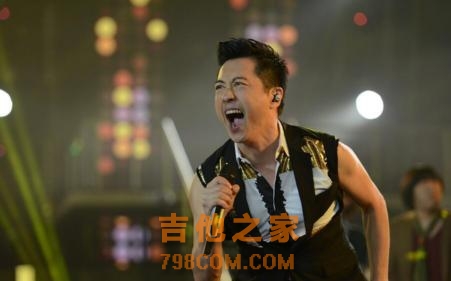 好声音上庾澄庆的吉他不得了，全球只有20把，你猜多少钱？