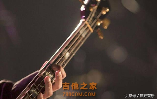 听到一首歌马上就能用吉他伴奏是怎样炼成的？