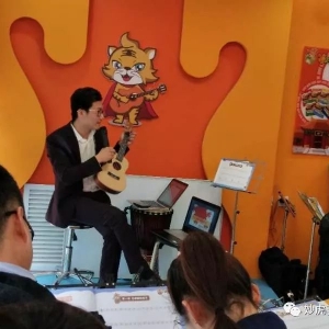 学会这些小技巧,弹好吉他不是梦