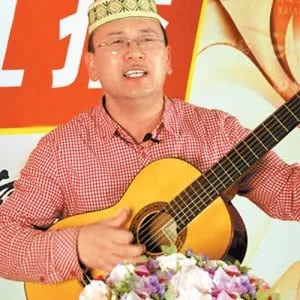 [弹唱版]苏尔东《回族丫头》吉他谱及教学视频 深蓝雨吉他