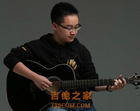 北京小伙放弃学业，月生产2万把智能吉他
